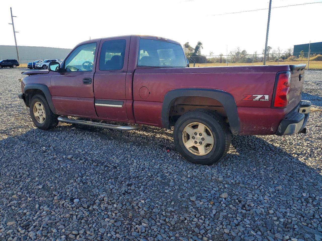 2005 Chevrolet Silverado K1500 - Фото 2