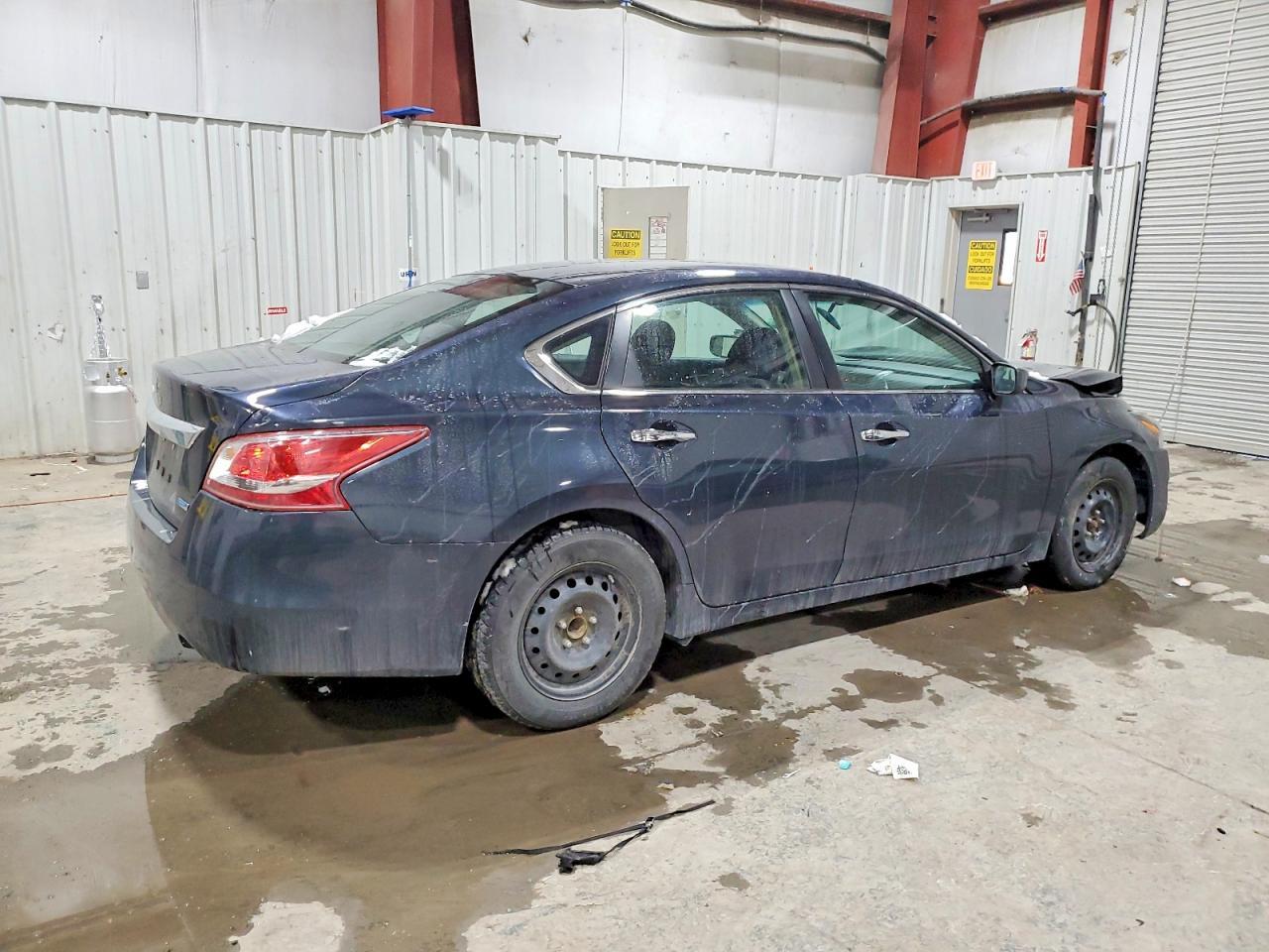 2013 Nissan Altima 2.5 - Image 3