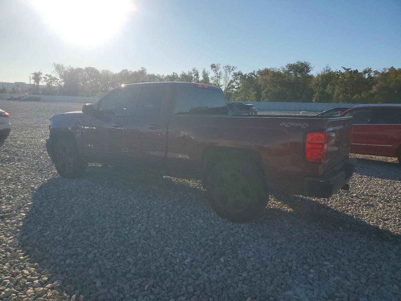 2015 Chevrolet Silverado K1500 Lt - Фото 2