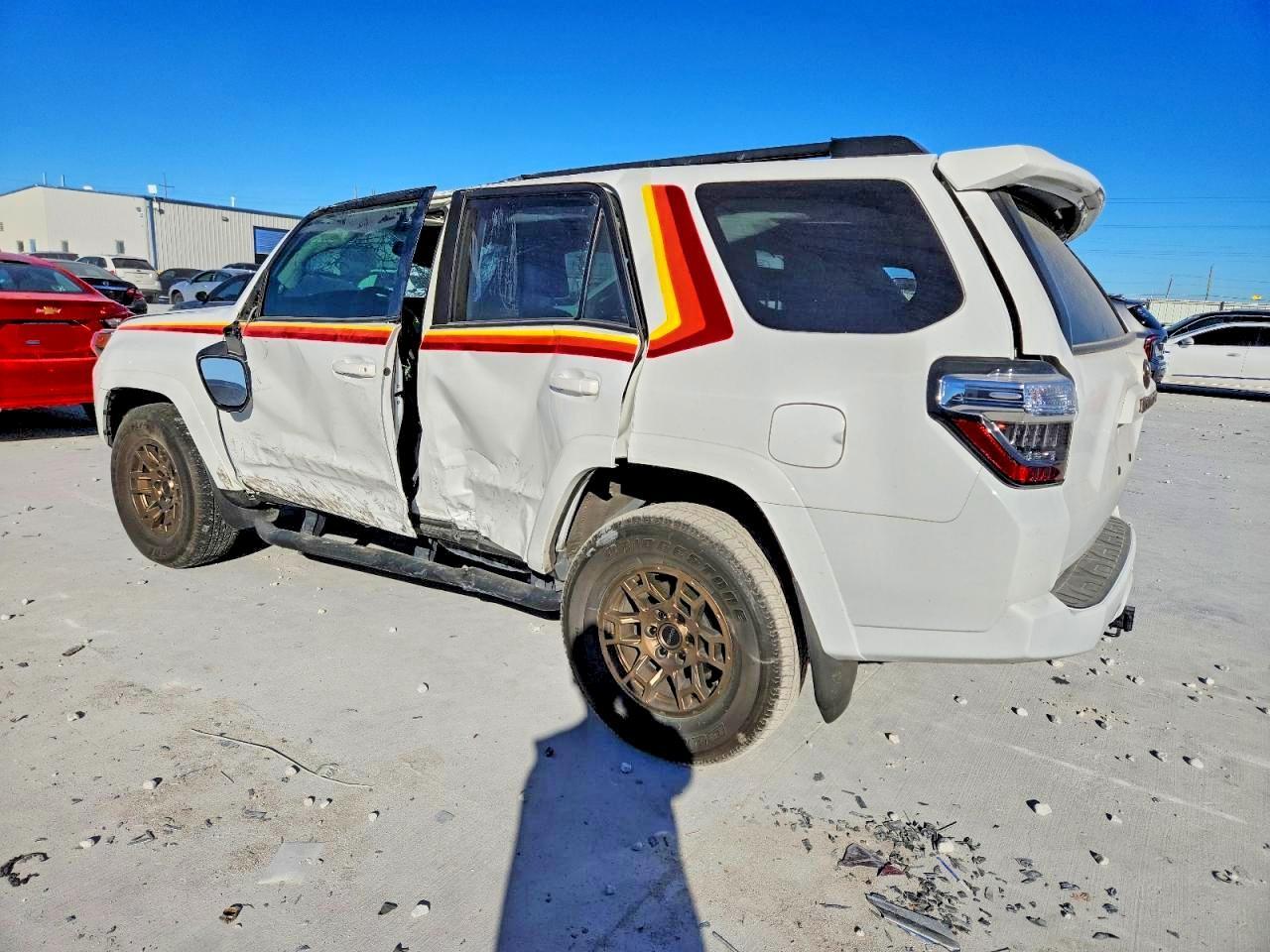 2023 Toyota 4Runner 40Th Anniversary Se - Image 2