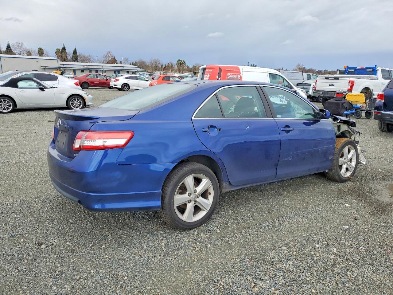 2011 Toyota Camry Se - Фото 3