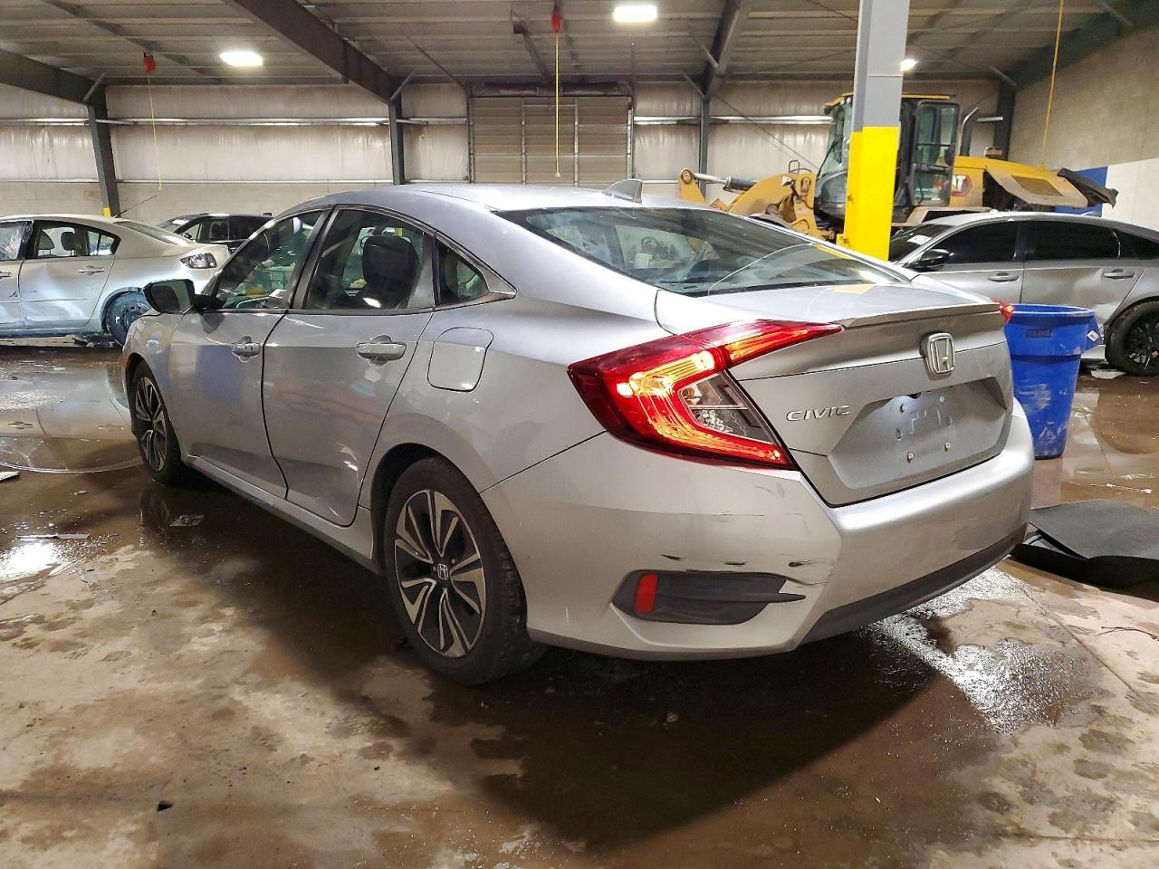 2017 Honda Civic Ex - Image 2