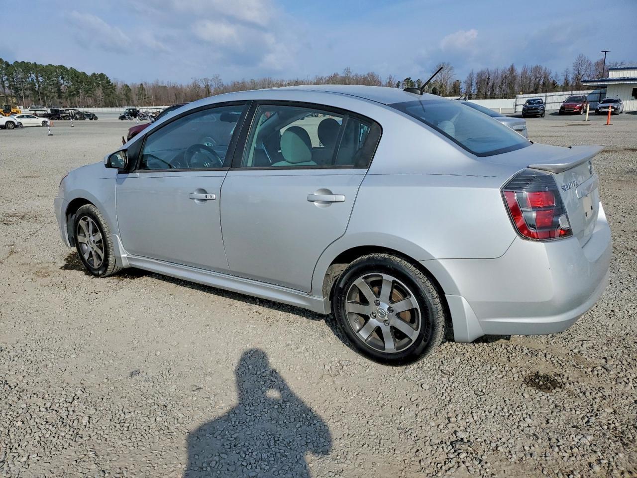 2012 Nissan Sentra 2.0 - Image 2