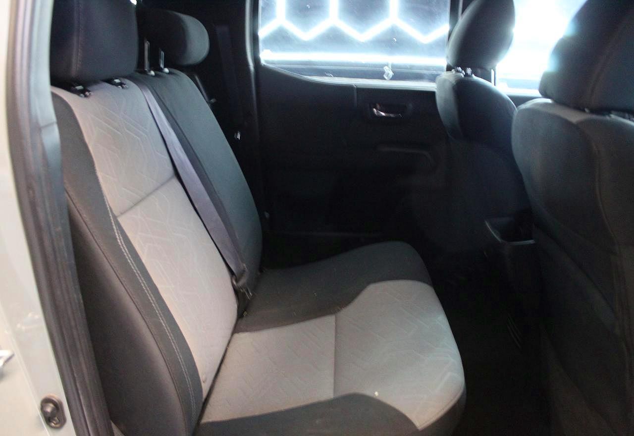 2022 Toyota Tacoma Double Cab - Фото 6