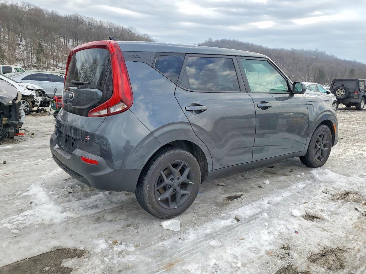 2022 Kia Soul Lx - Фото 3