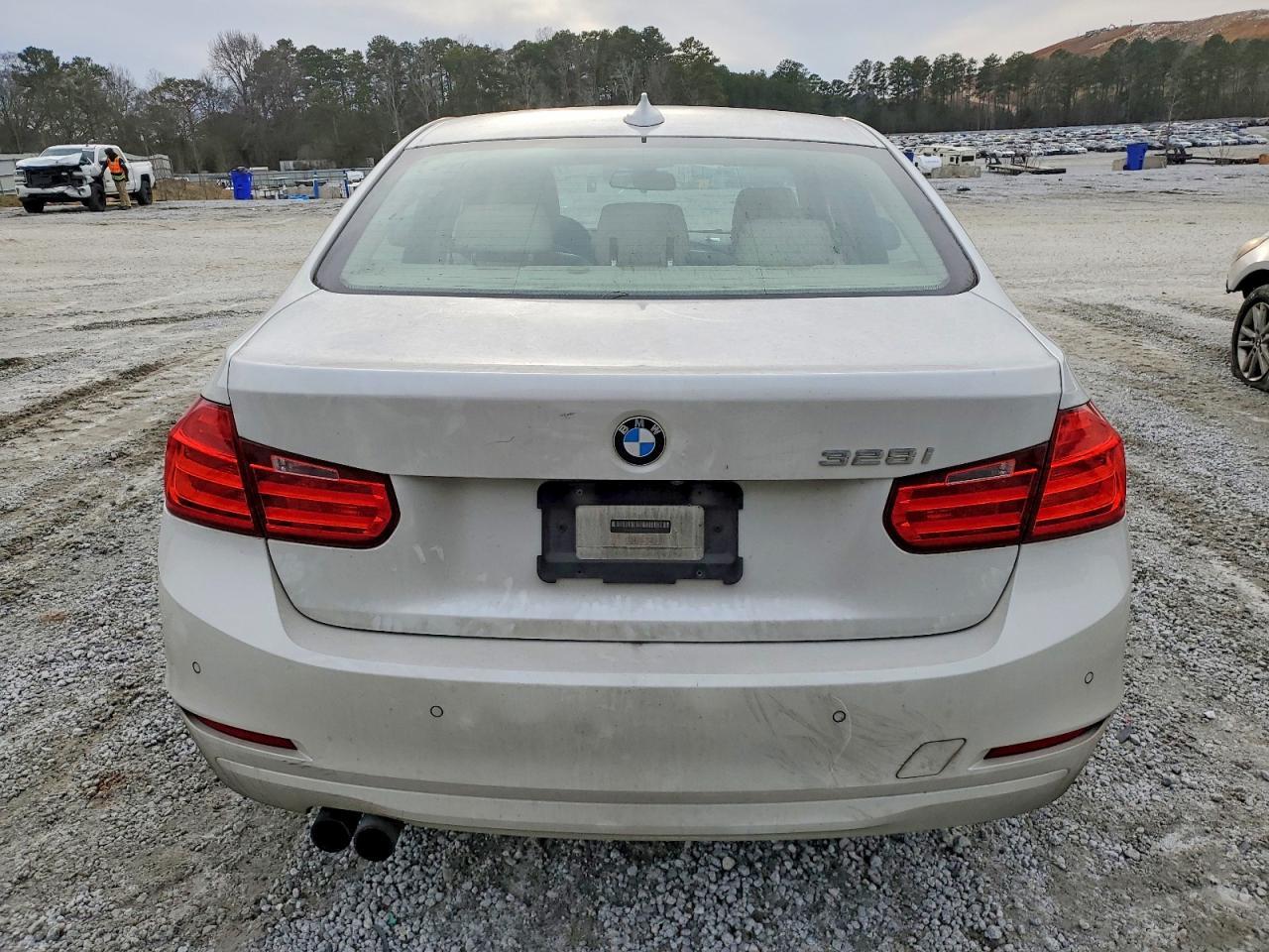 2014 BMW 328 I - Фото 6