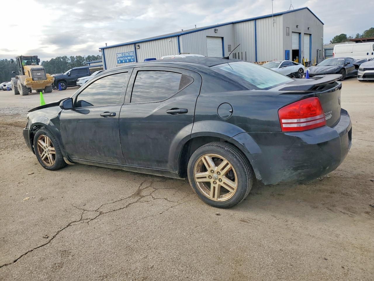 2010 Dodge Avenger R/T - Фото 2