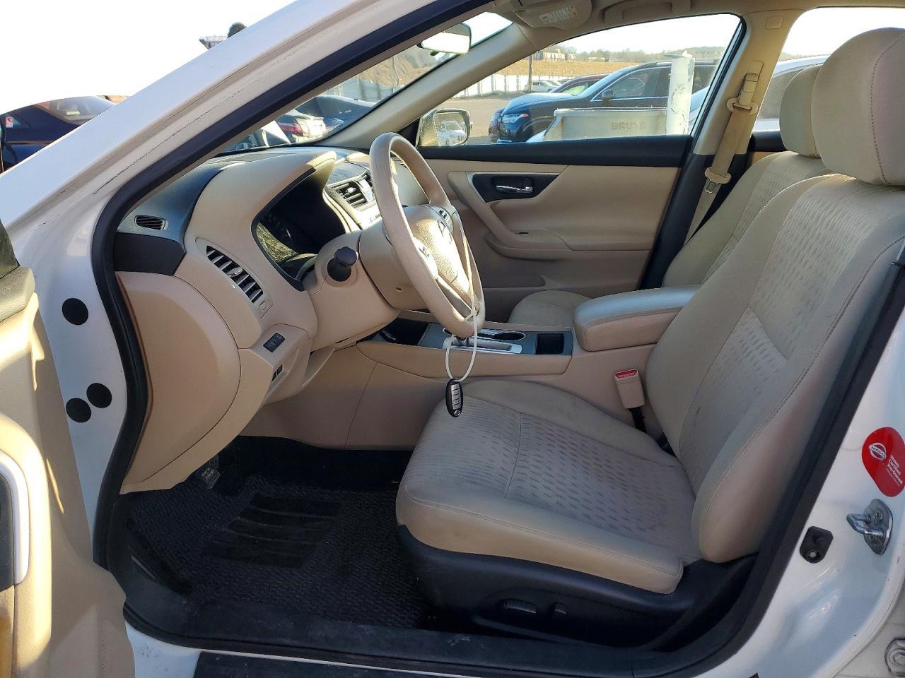 2016 Nissan Altima 2.5 - Фото 7