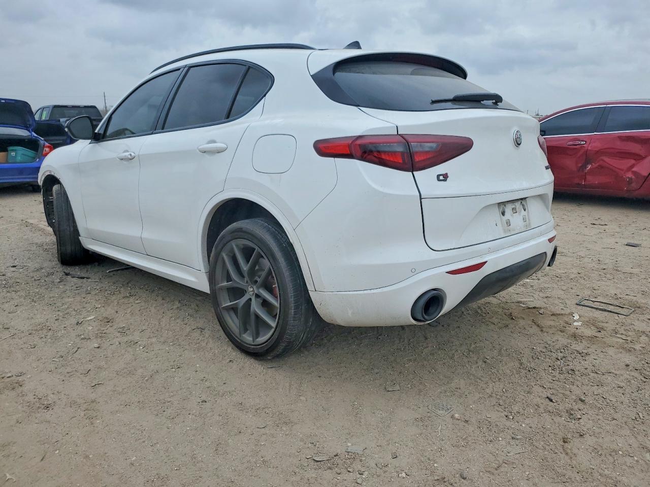 2020 Alfa Romeo Stelvio Ti - Image 2