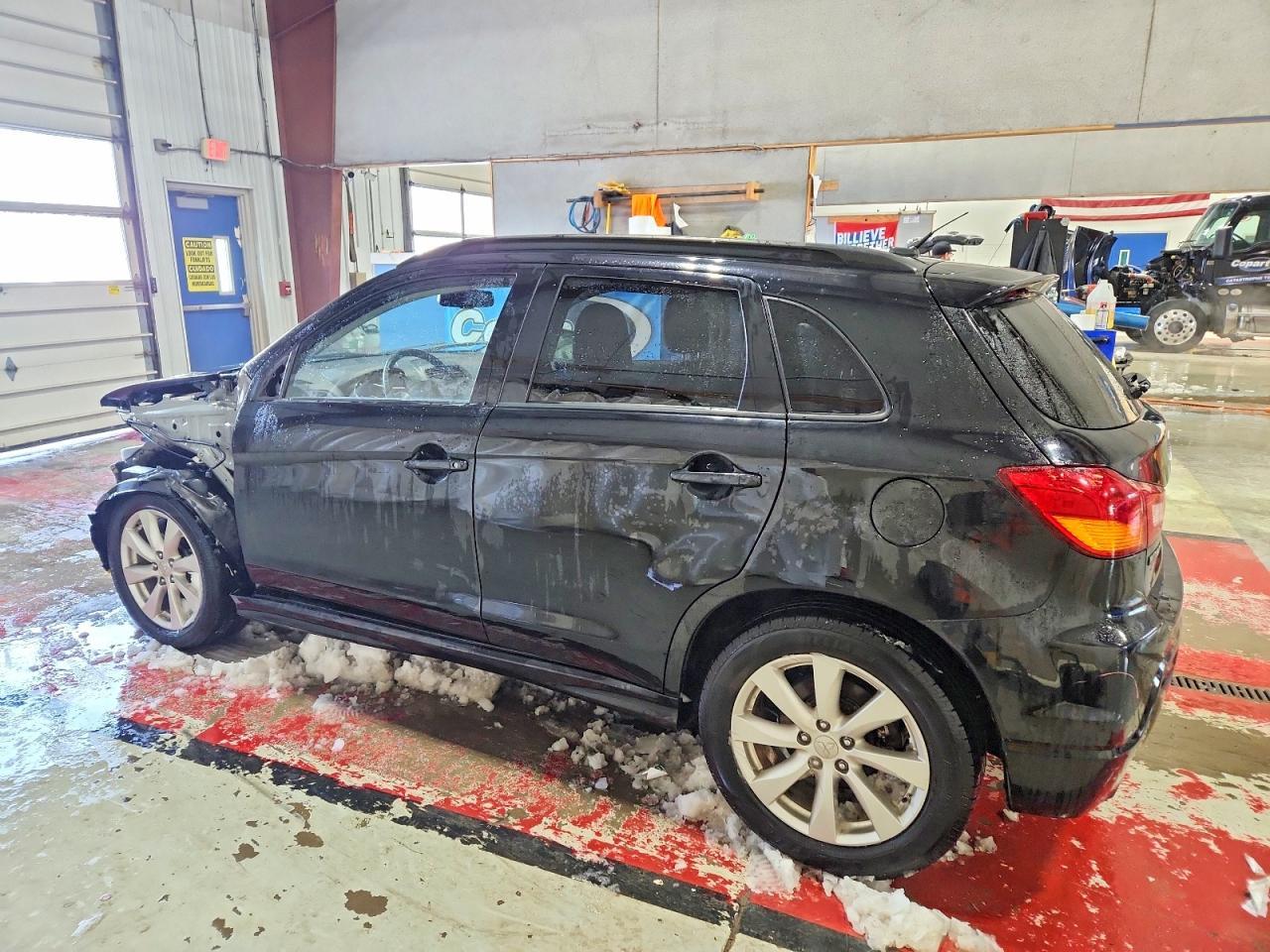 2012 Mitsubishi Outlander Sport Se - Image 2