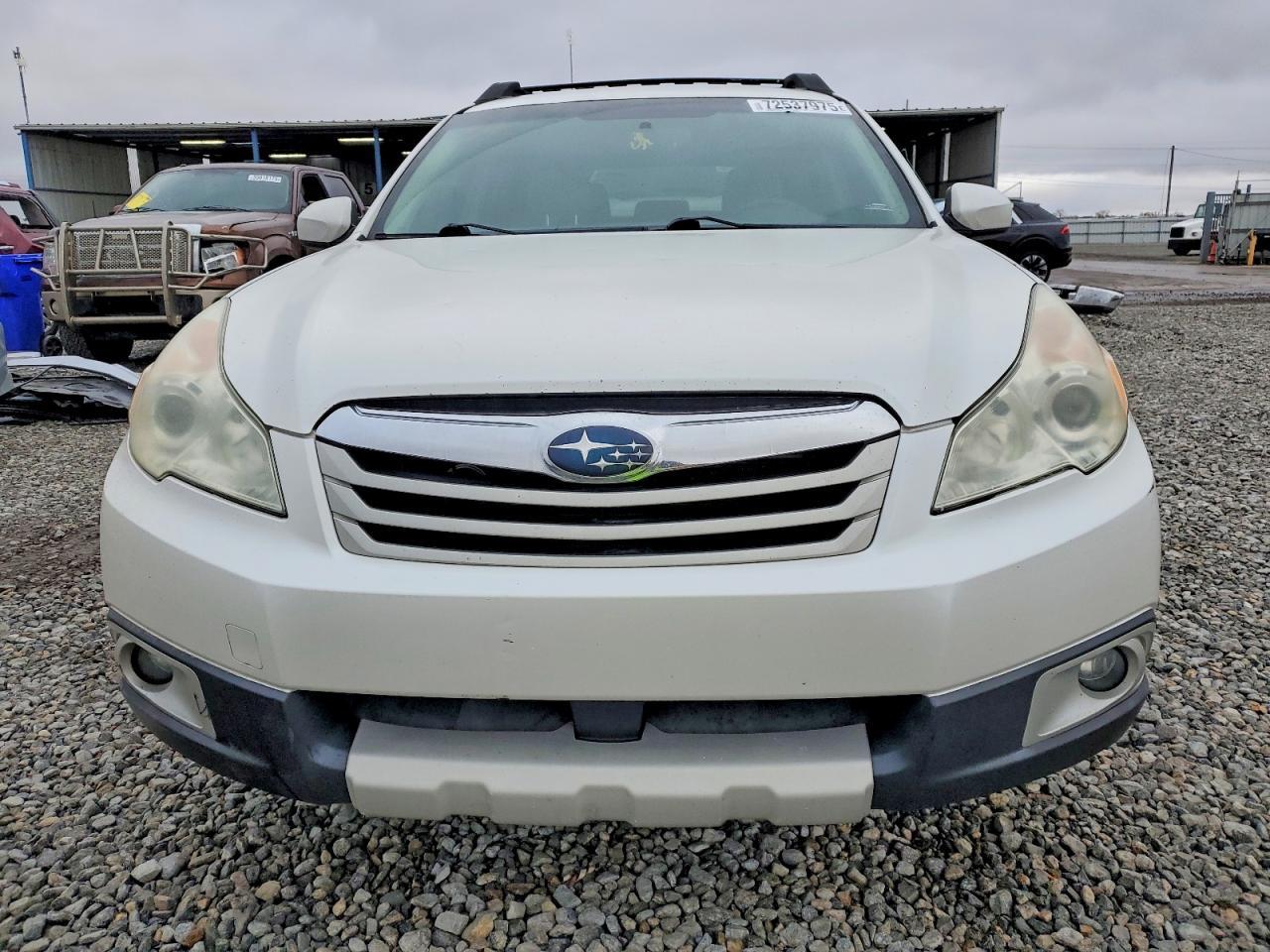 2011 Subaru Outback 2.5I Premium - Image 5