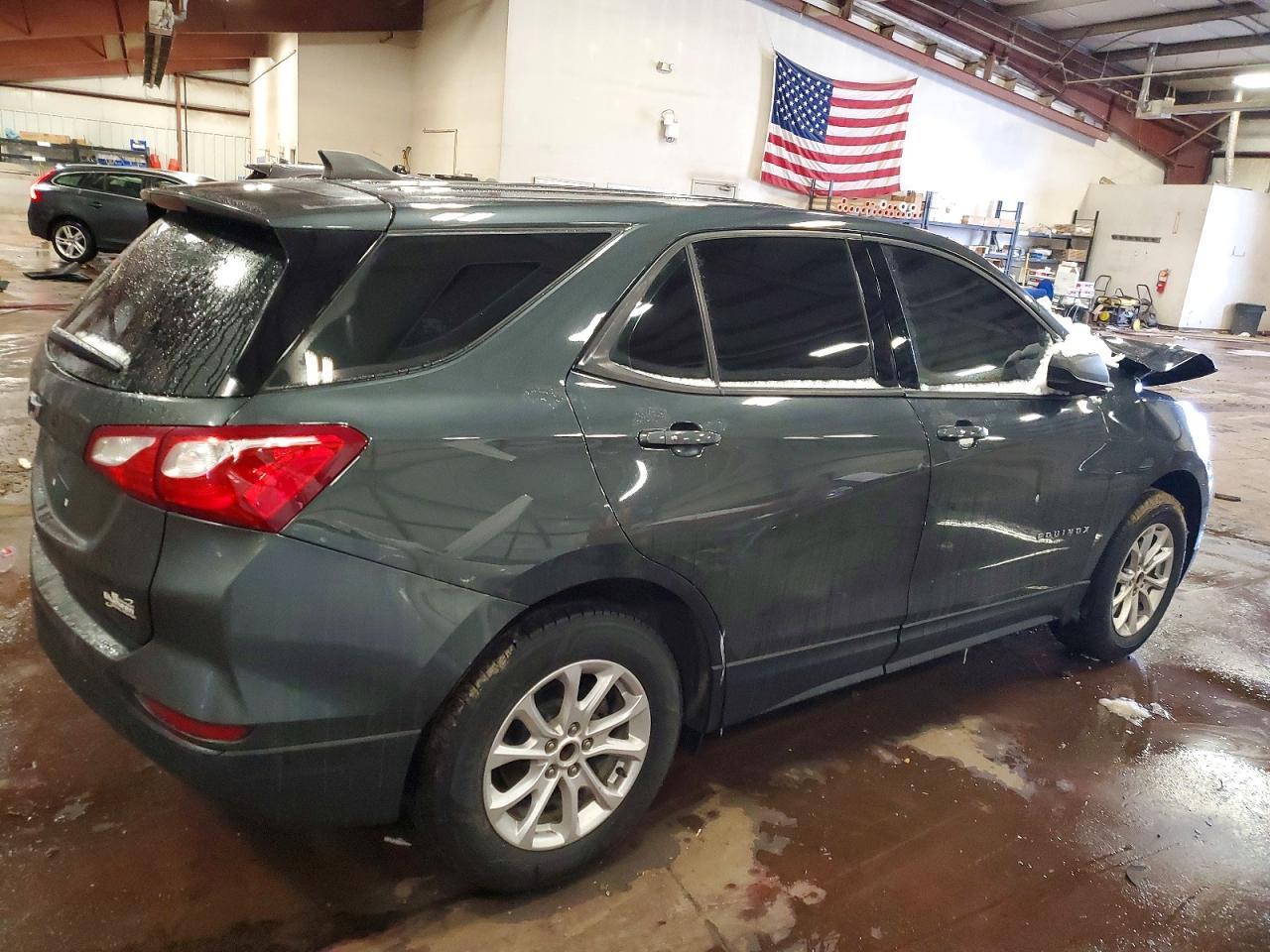 2019 Chevrolet Equinox Ls - Image 3