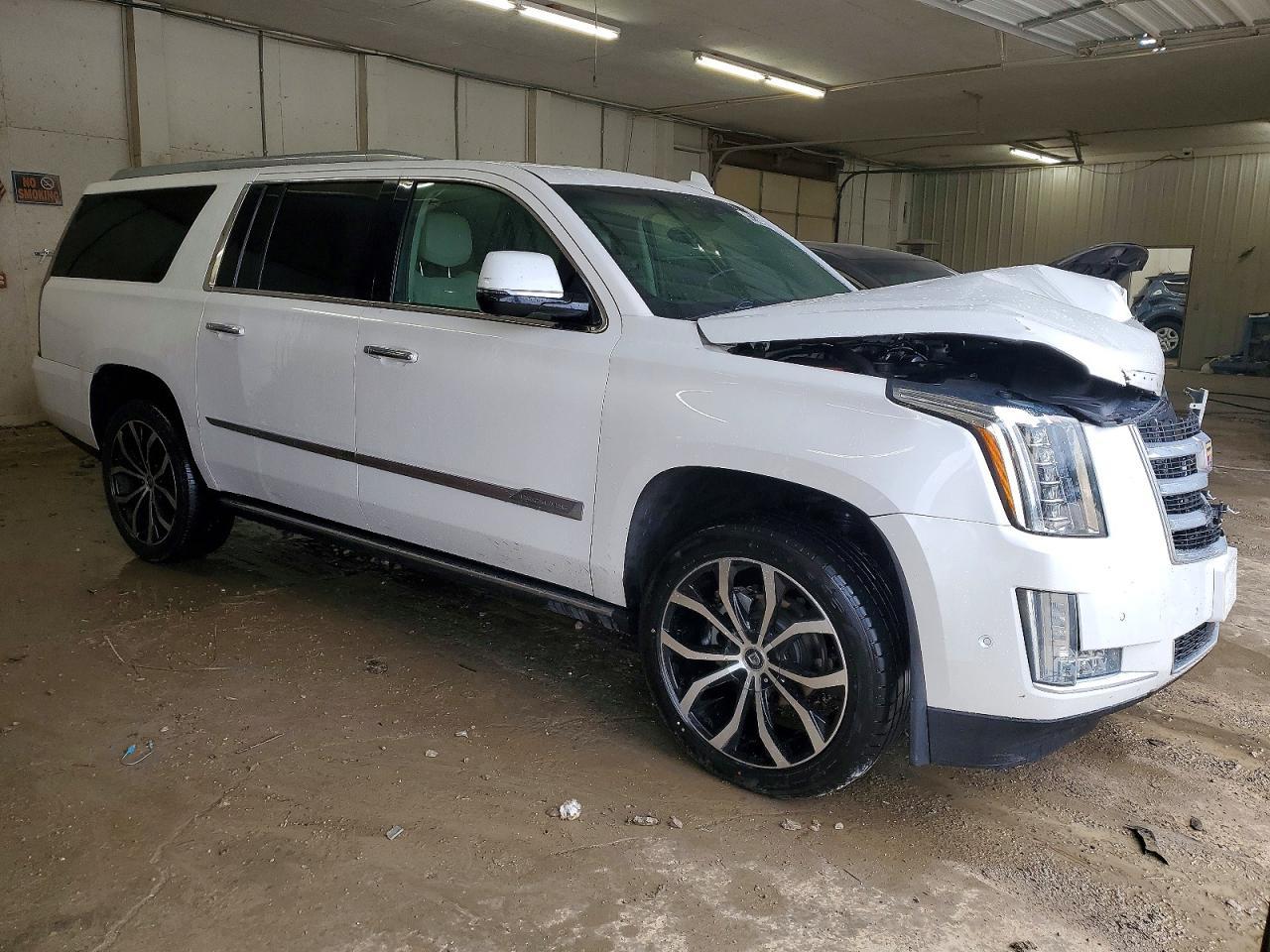 2017 Cadillac Escalade Esv Premium Luxury - Фото 4