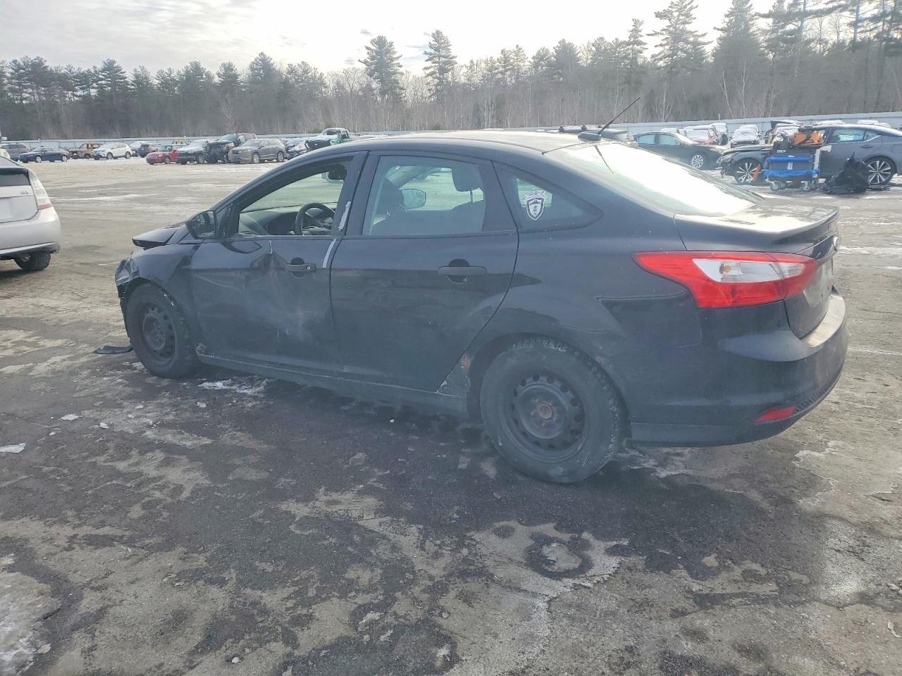 2014 Ford Focus S - Image 2