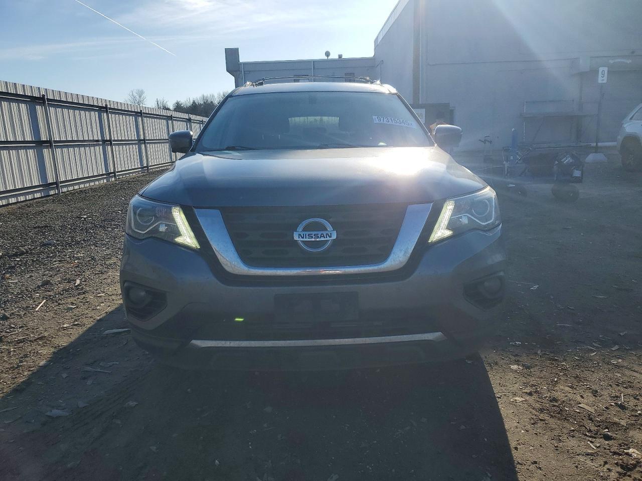 2017 Nissan Pathfinder S - Фото 5