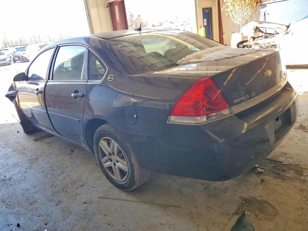 2008 Chevrolet Impala Ls - Image 2