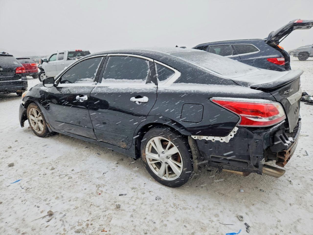 2015 Nissan Altima 2.5 - Фото 2