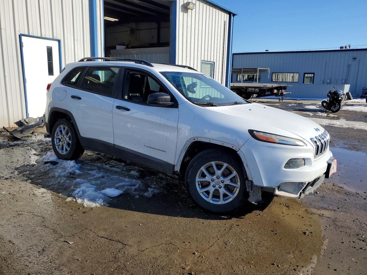 2016 Jeep Cherokee Sport - Image 4