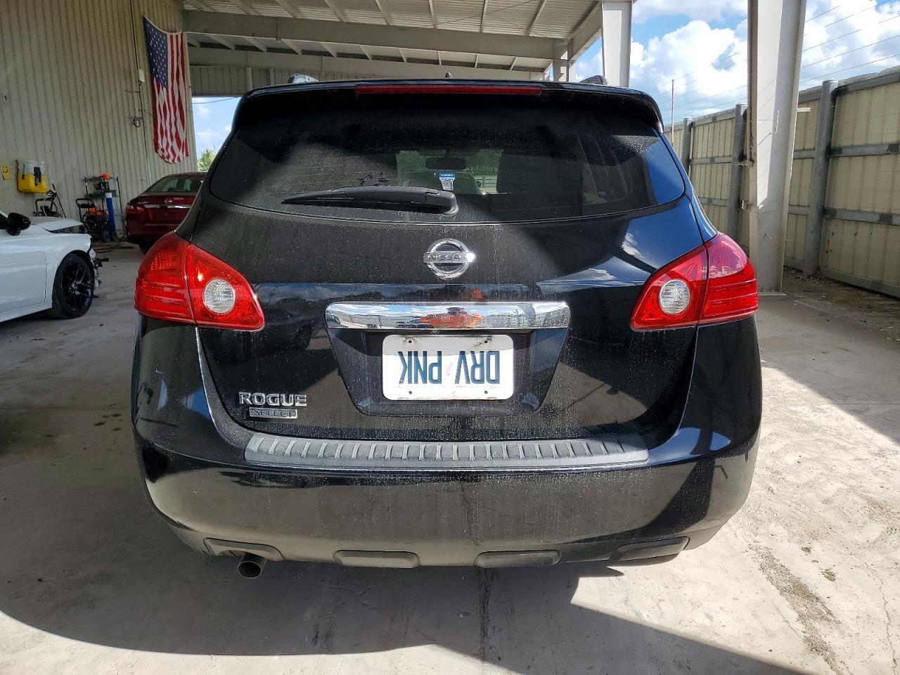 2014 Nissan Rogue Select S - Image 6