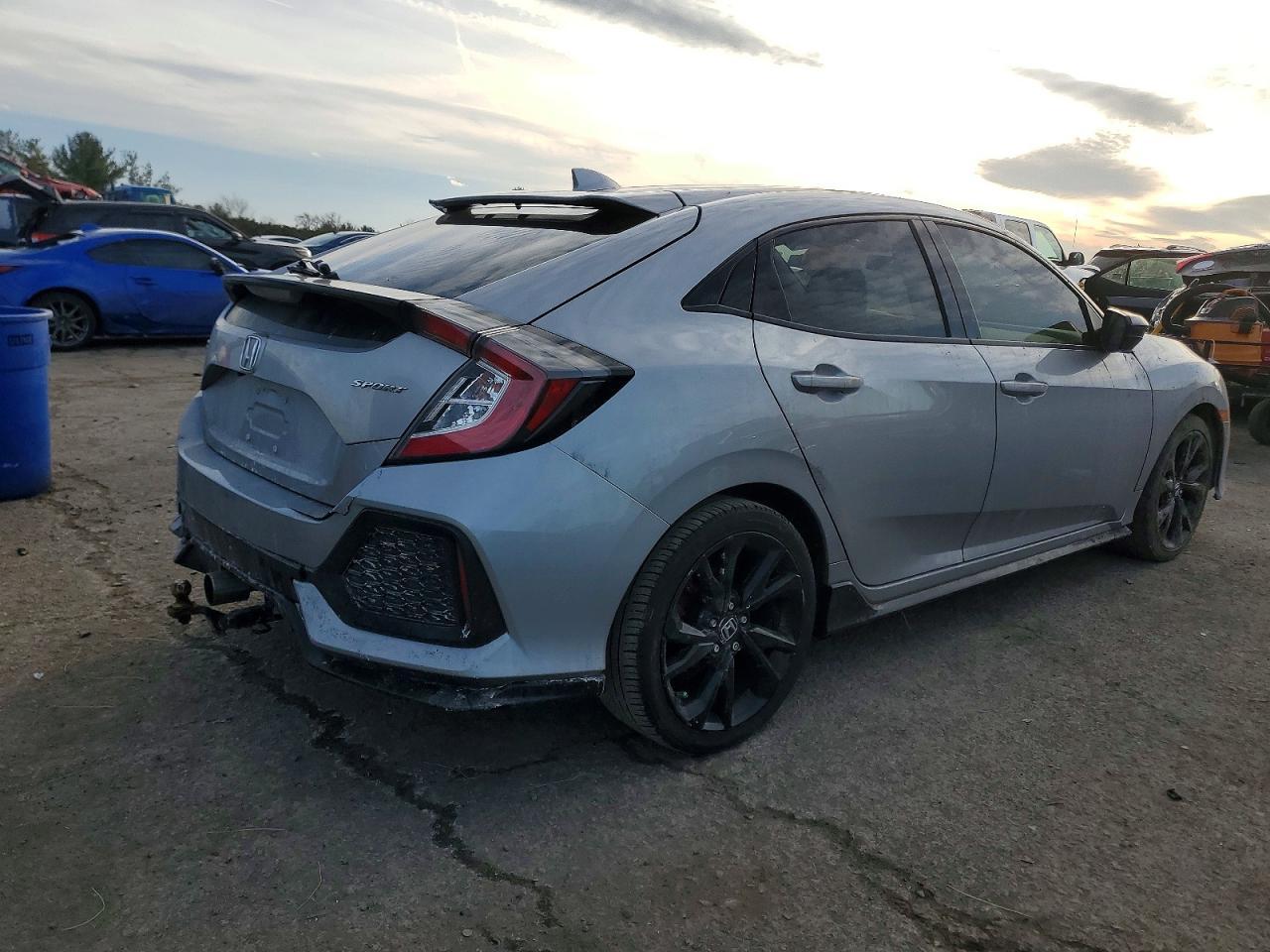 2019 Honda Civic Sport - Фото 3