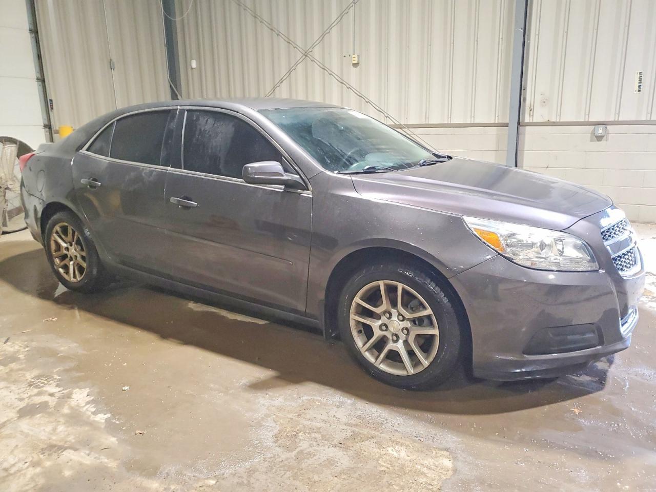 2013 Chevrolet Malibu 1Lt - Фото 4