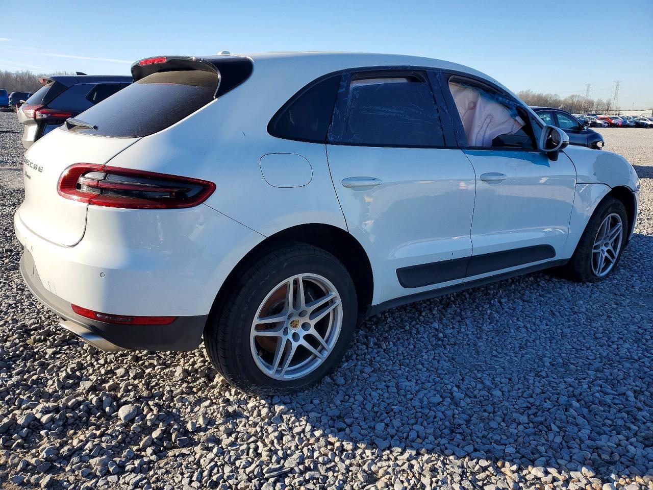 2018 Porsche Macan - Image 3