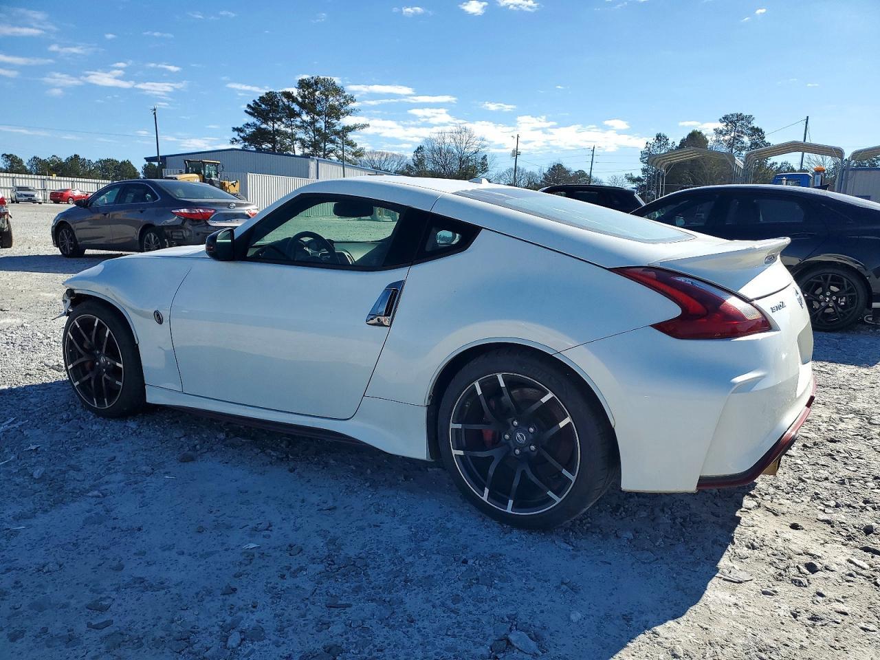 2018 Nissan 370Z Base - Image 2