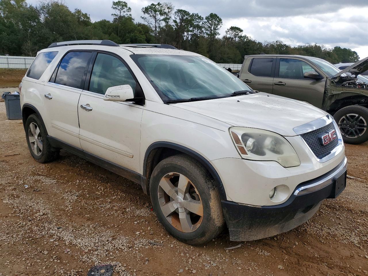 2011 GMC Acadia Slt-1 - Image 4