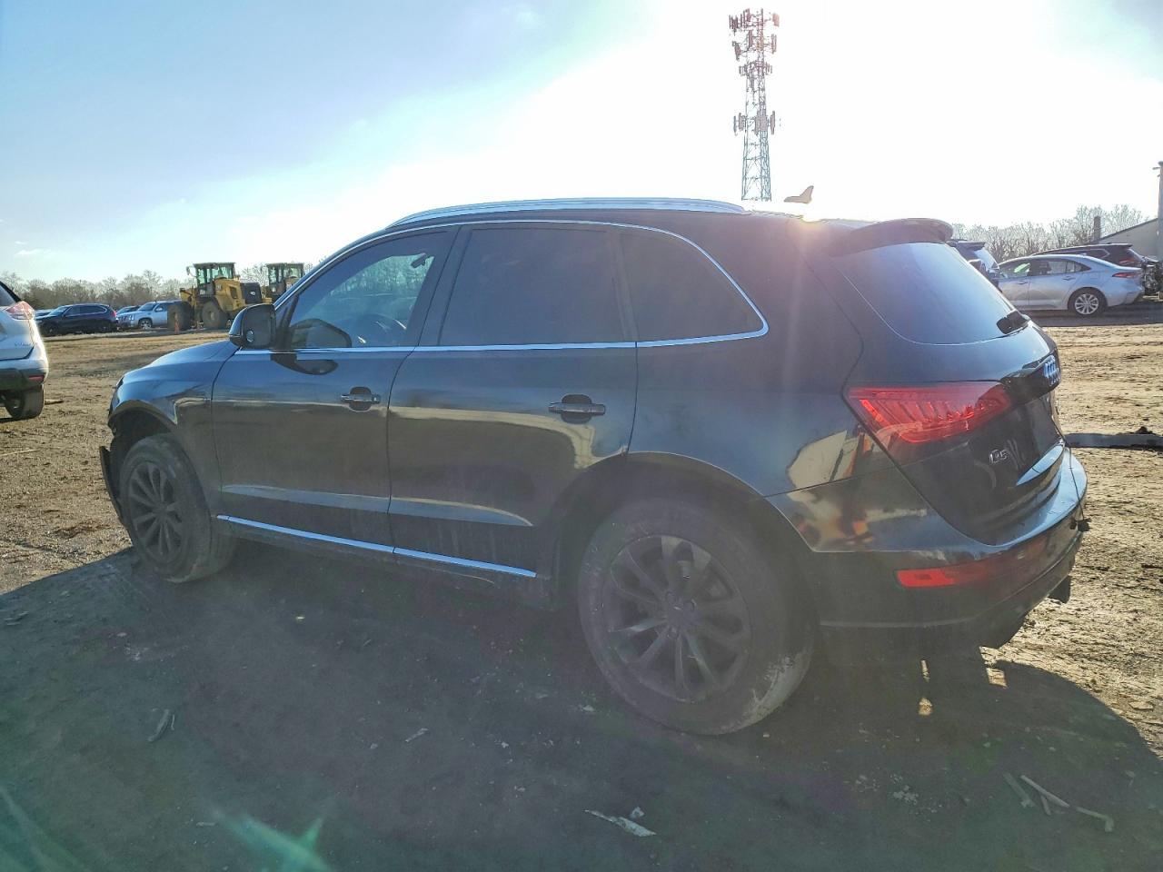 2013 Audi Q5 Premium Plus - Image 2
