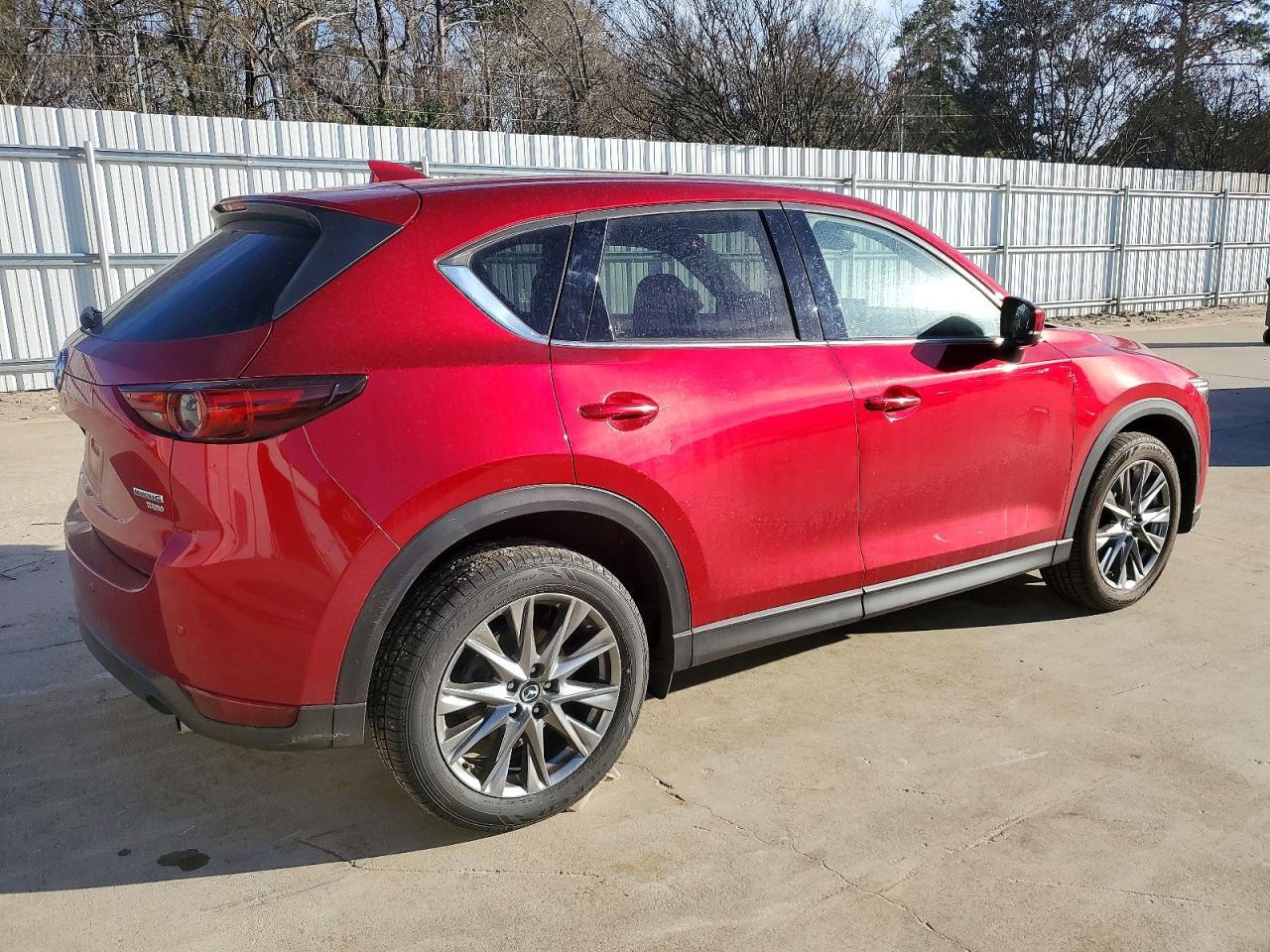 2021 Mazda Cx-5 Signature - Image 3