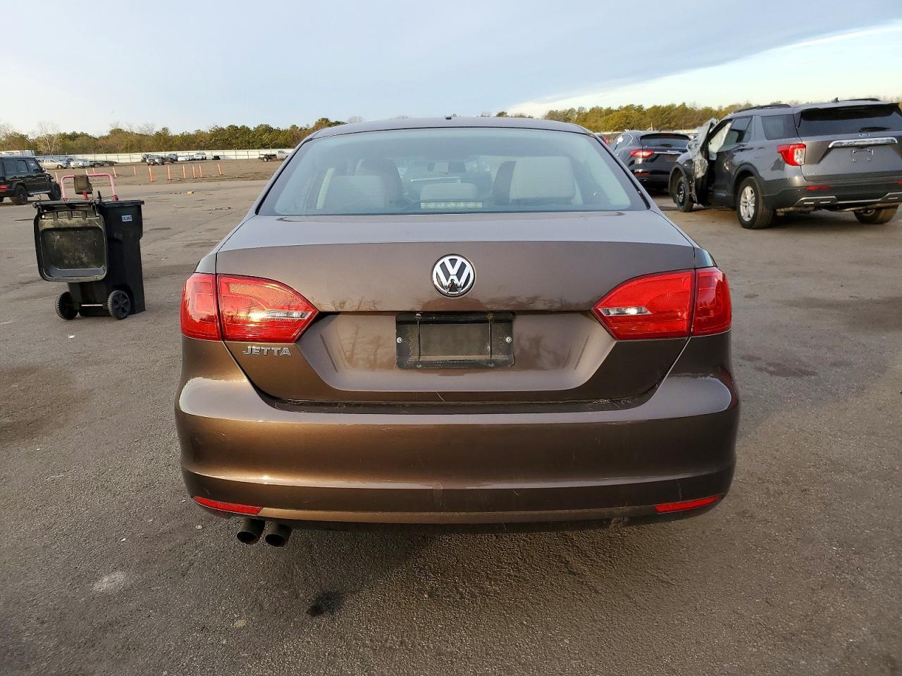 2011 Volkswagen Jetta Base - Image 6
