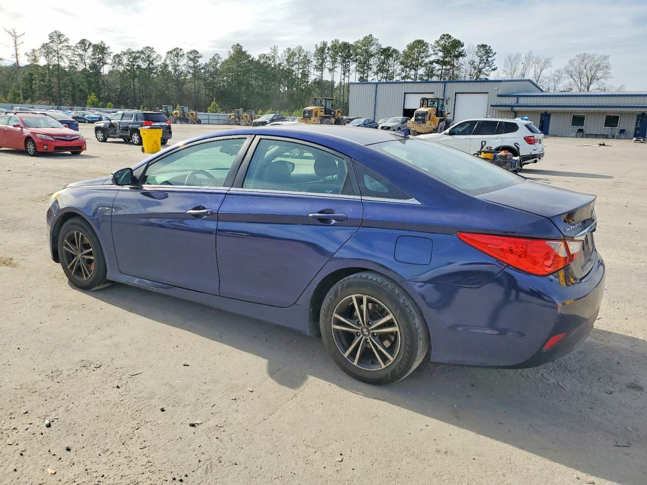2014 Hyundai Sonata Gls - Image 2