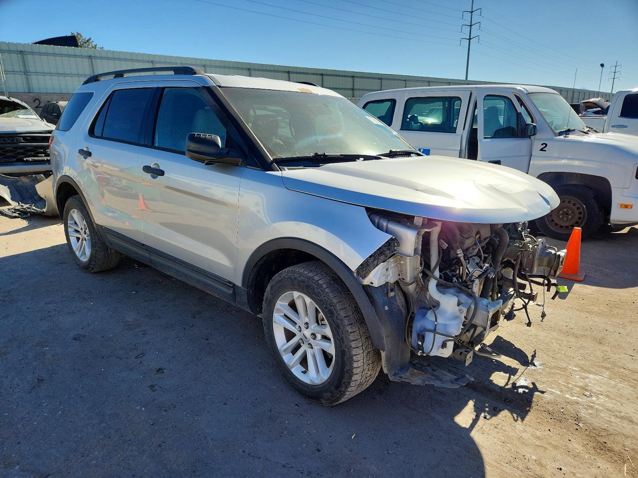 2015 Ford Explorer - Фото 4