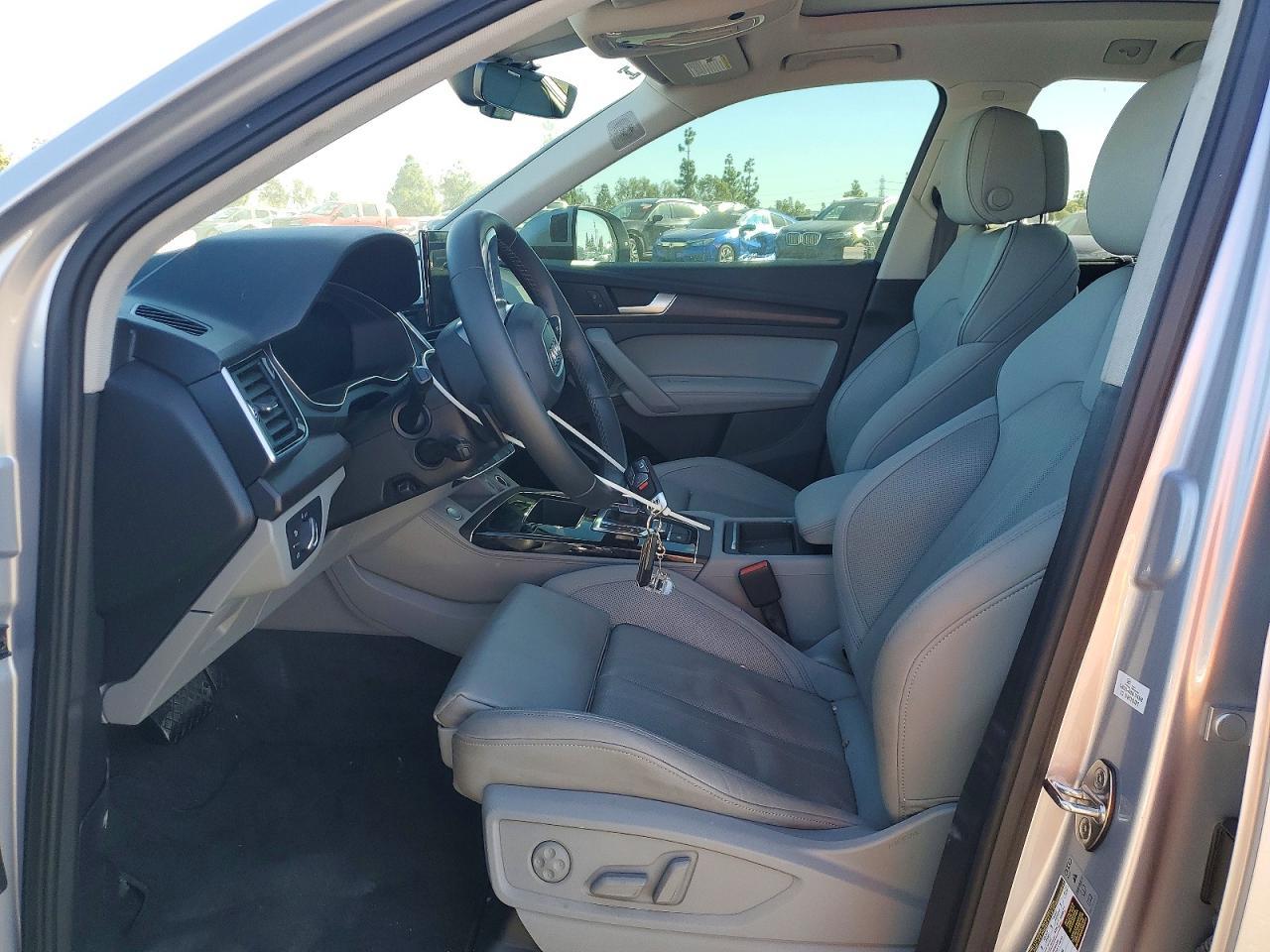 2022 Audi Q5 Premium Plus 45 - Фото 7