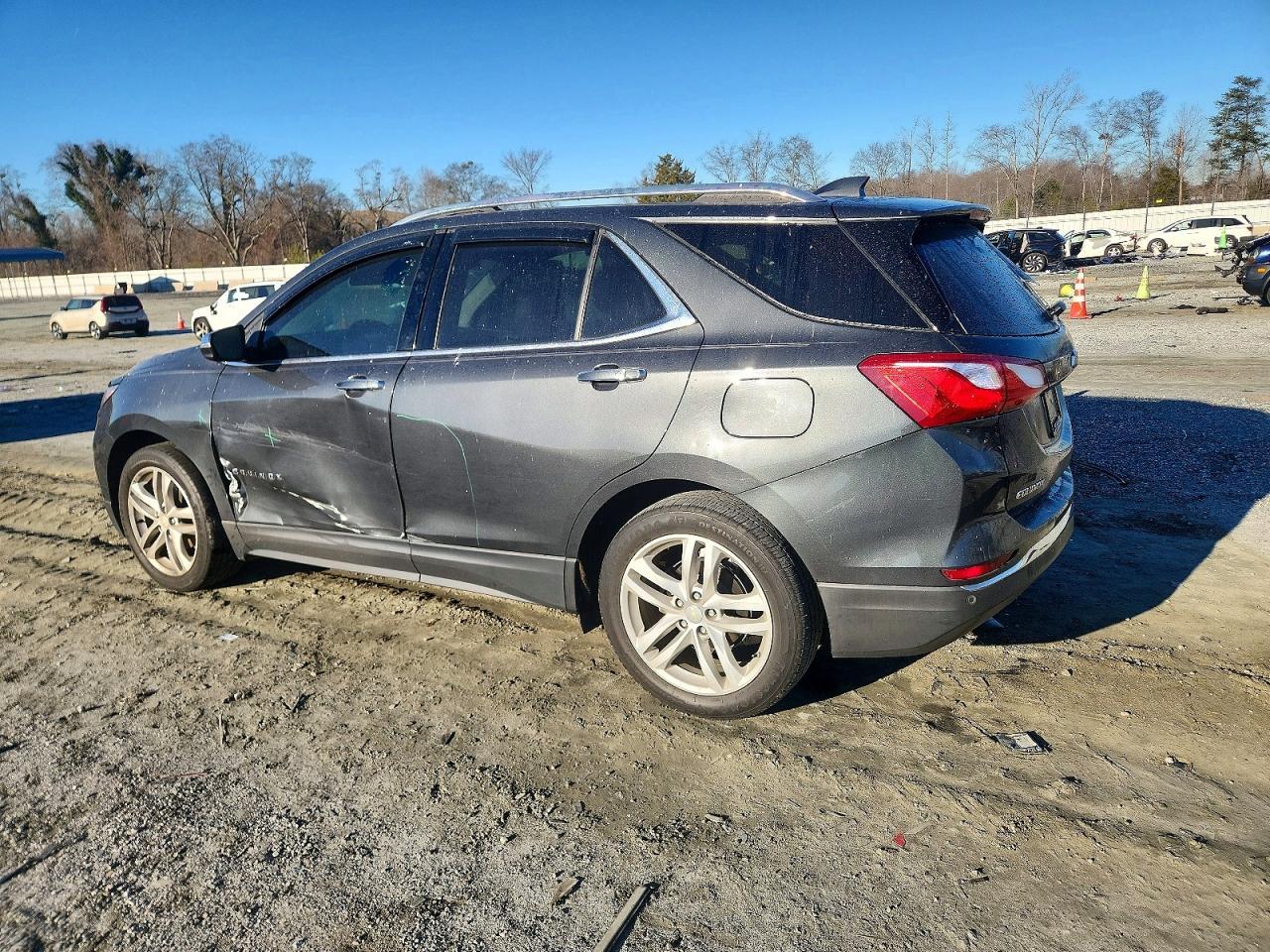 2018 Chevrolet Equinox Premier - Фото 2
