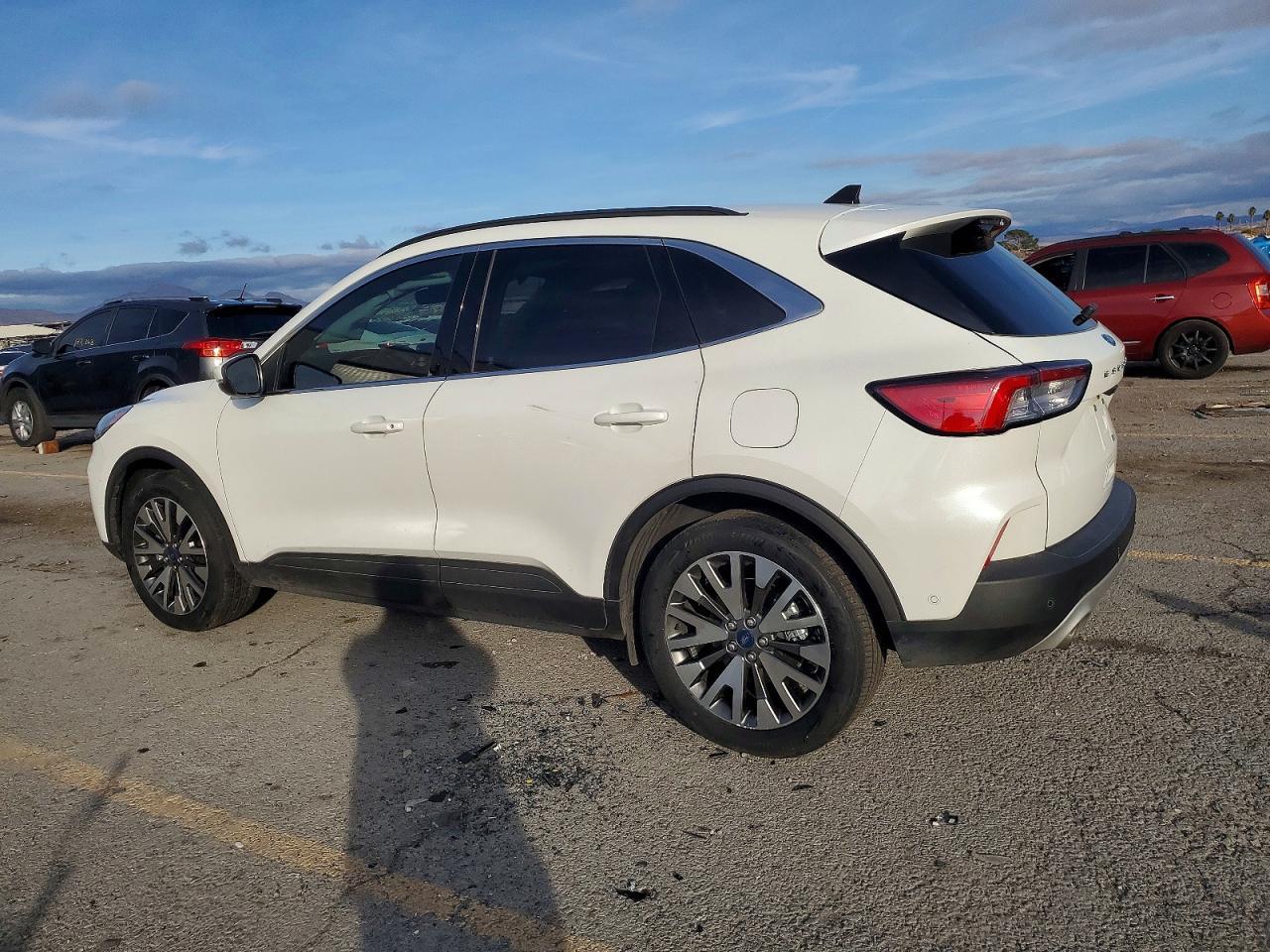 2020 Ford Escape Titanium - Image 2