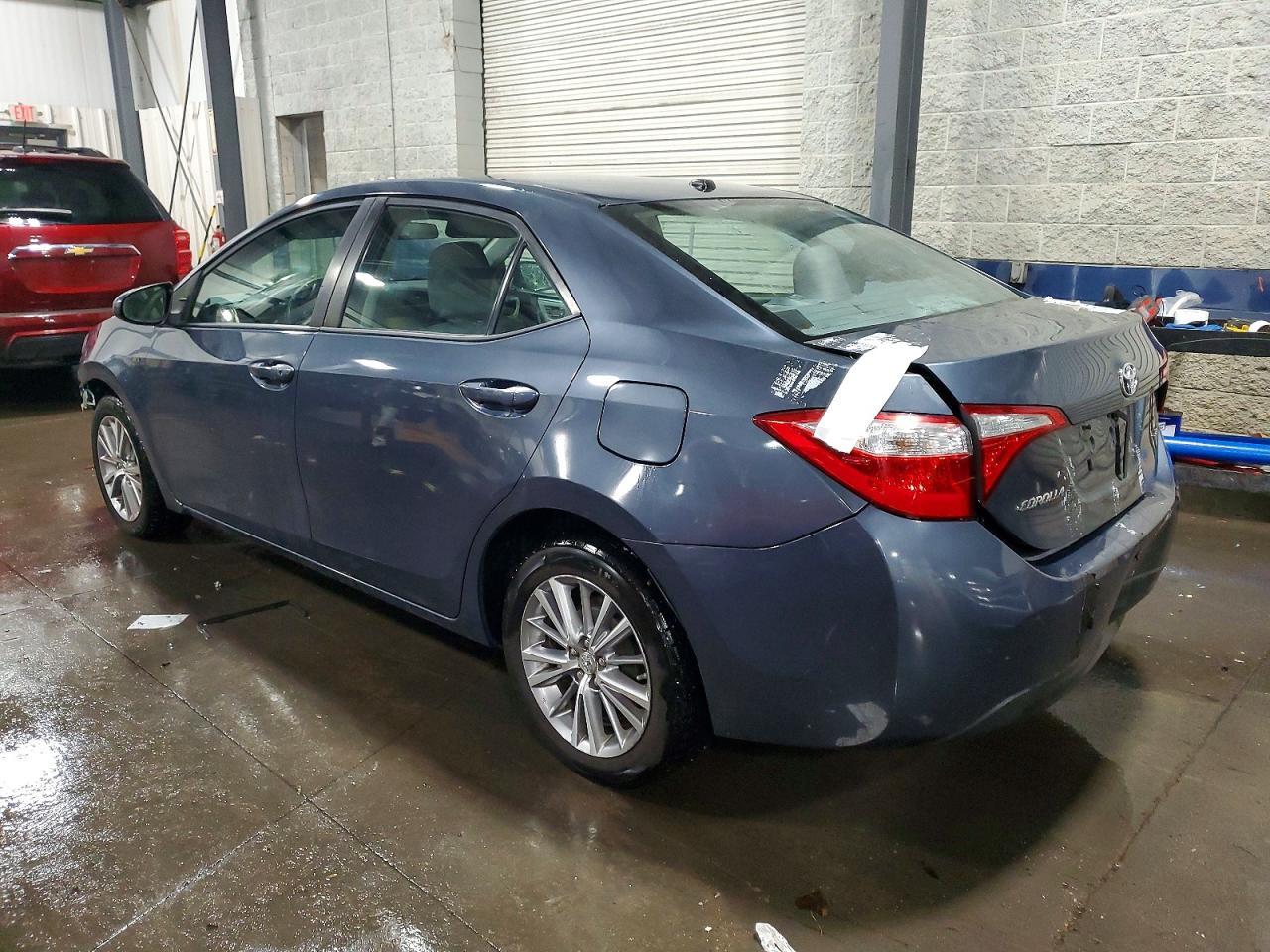 2015 Toyota Corolla L - Фото 2