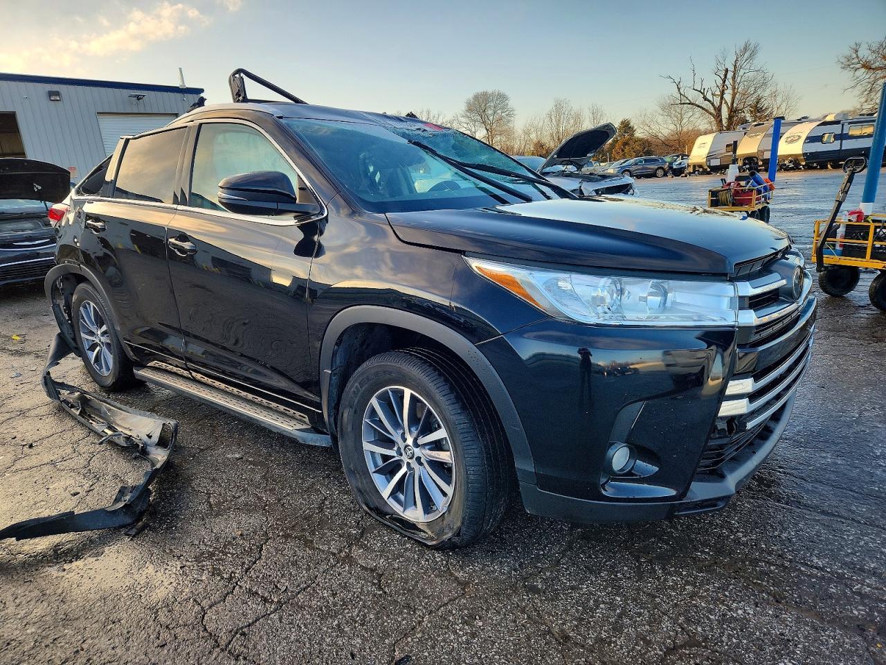 2017 Toyota Highlander Xle - Фото 4