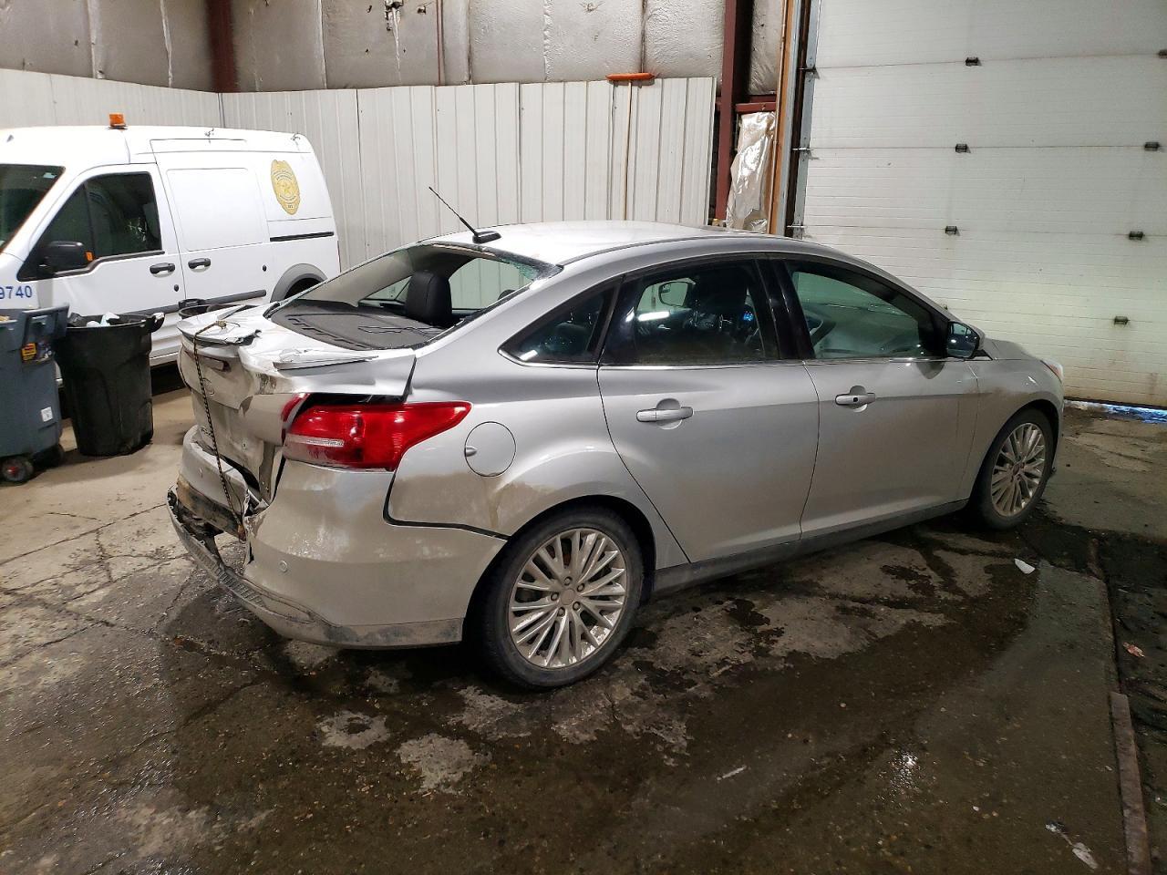 2017 Ford Focus Titanium - Фото 3