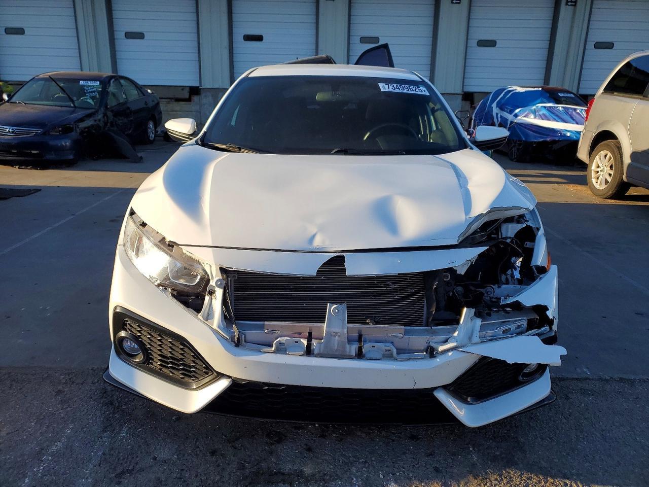 2017 Honda Civic Sport - Фото 5