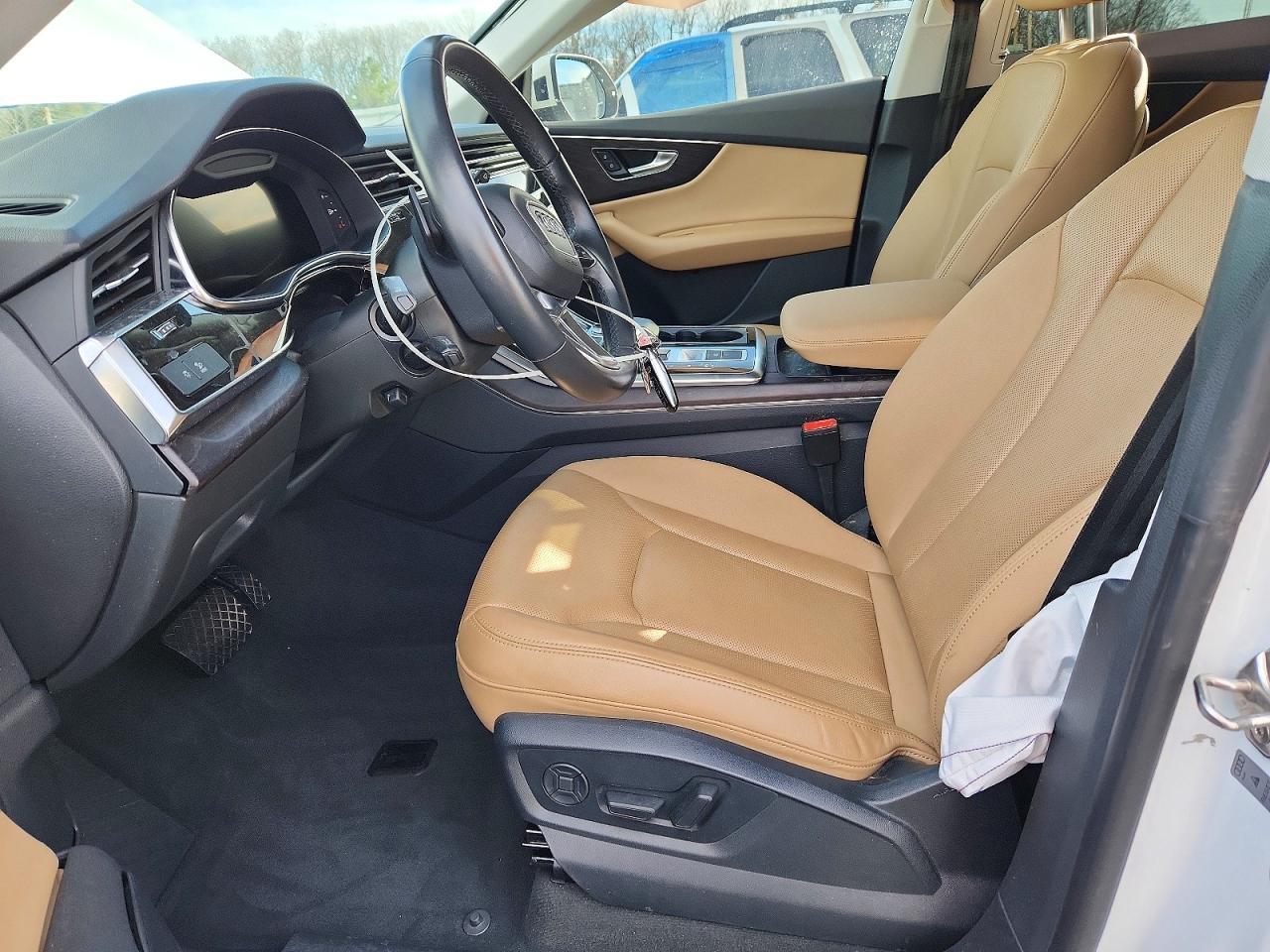 2021 Audi Q8 Premium Plus S-Line - Image 7