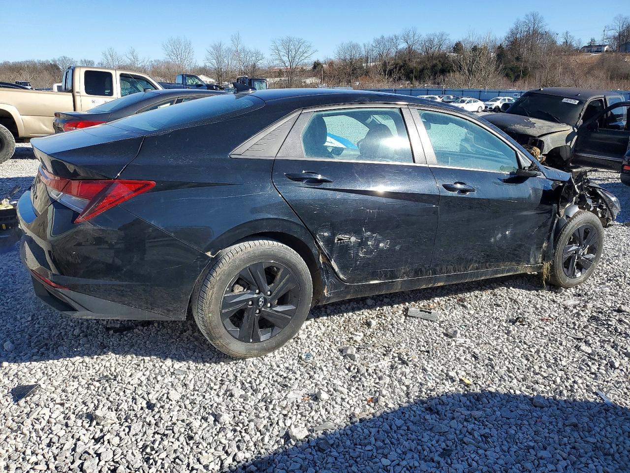 2023 Hyundai Elantra Sel - Фото 3