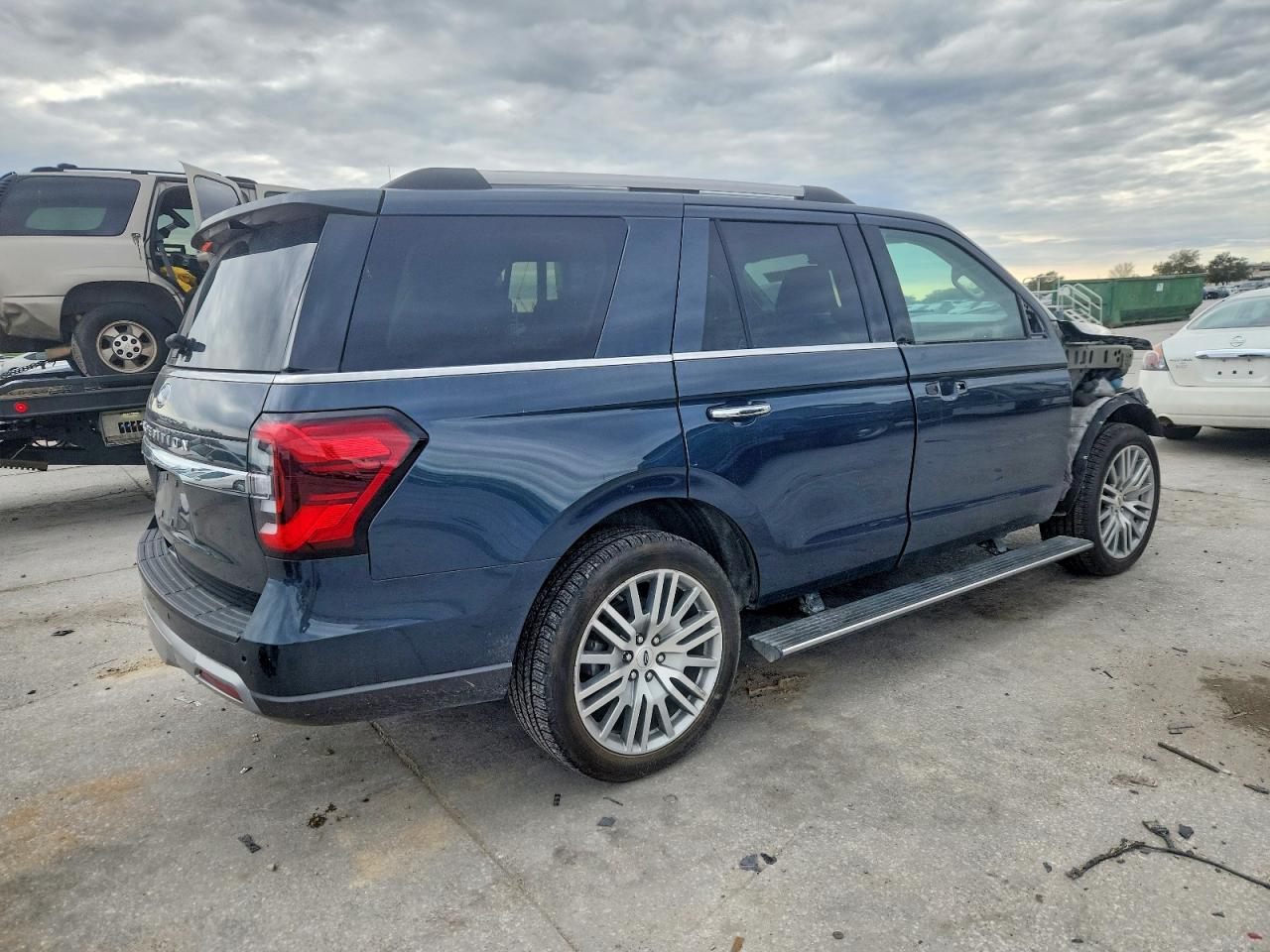 2023 Ford Expedition Limited - Фото 3