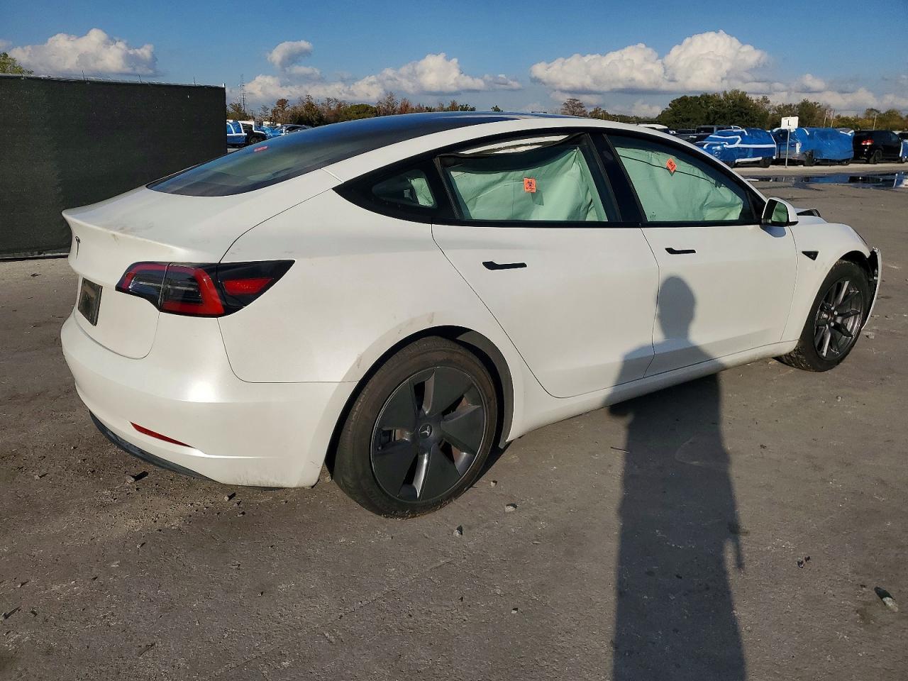 2023 Tesla Model 3 - Image 3