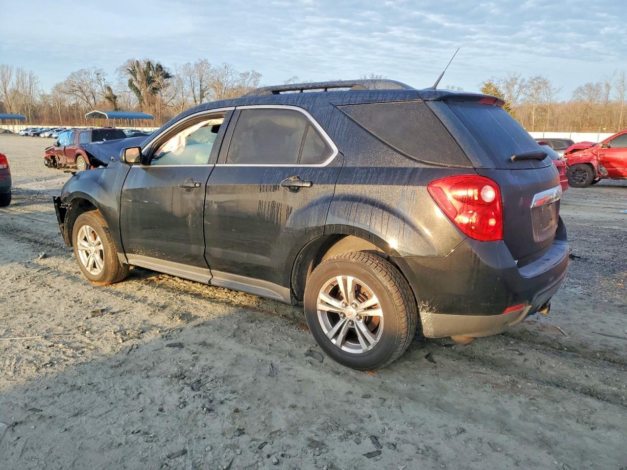 2011 Chev Equinox Lt - Image 2