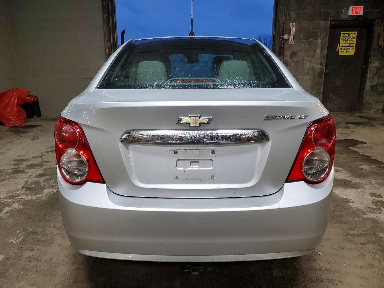2012 Chevrolet Sonic Lt - Image 6