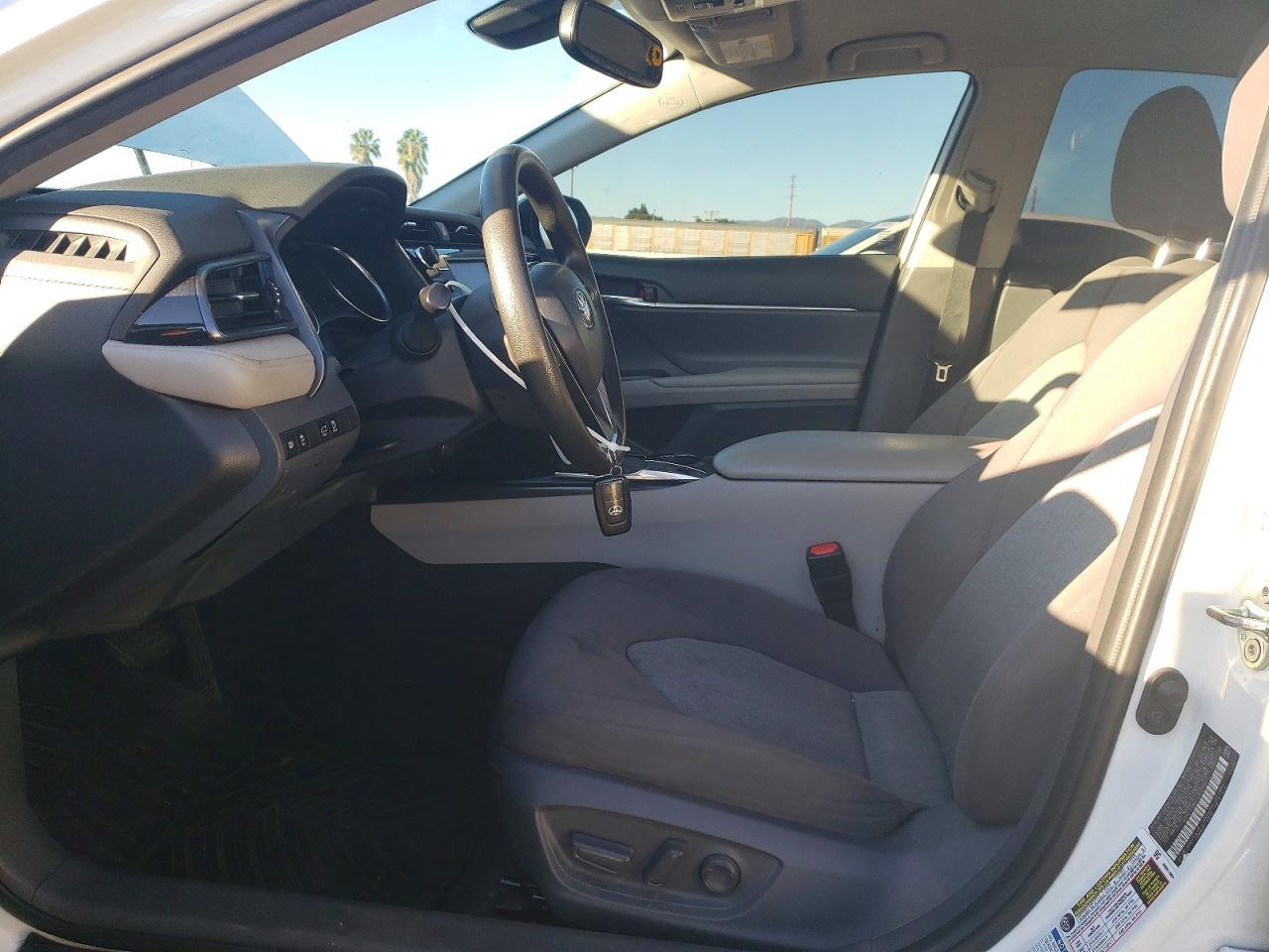 2020 Toyota Camry Le - Image 7