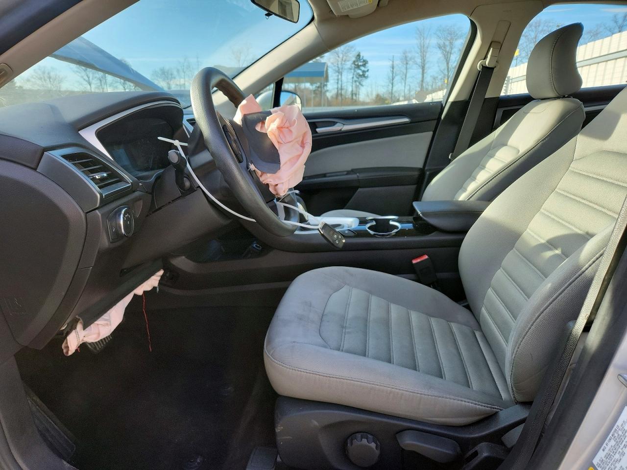 2015 Ford Fusion S - Фото 7