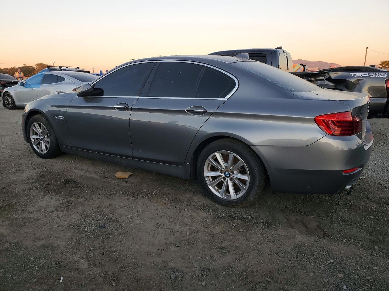 2014 BMW 528 I - Image 2