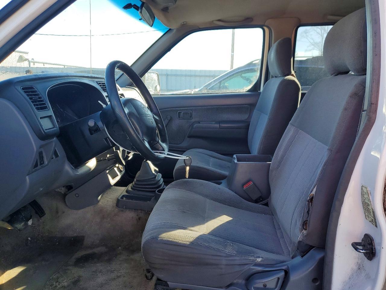 2000 Nissan Frontier Crew Cab Xe - Фото 7